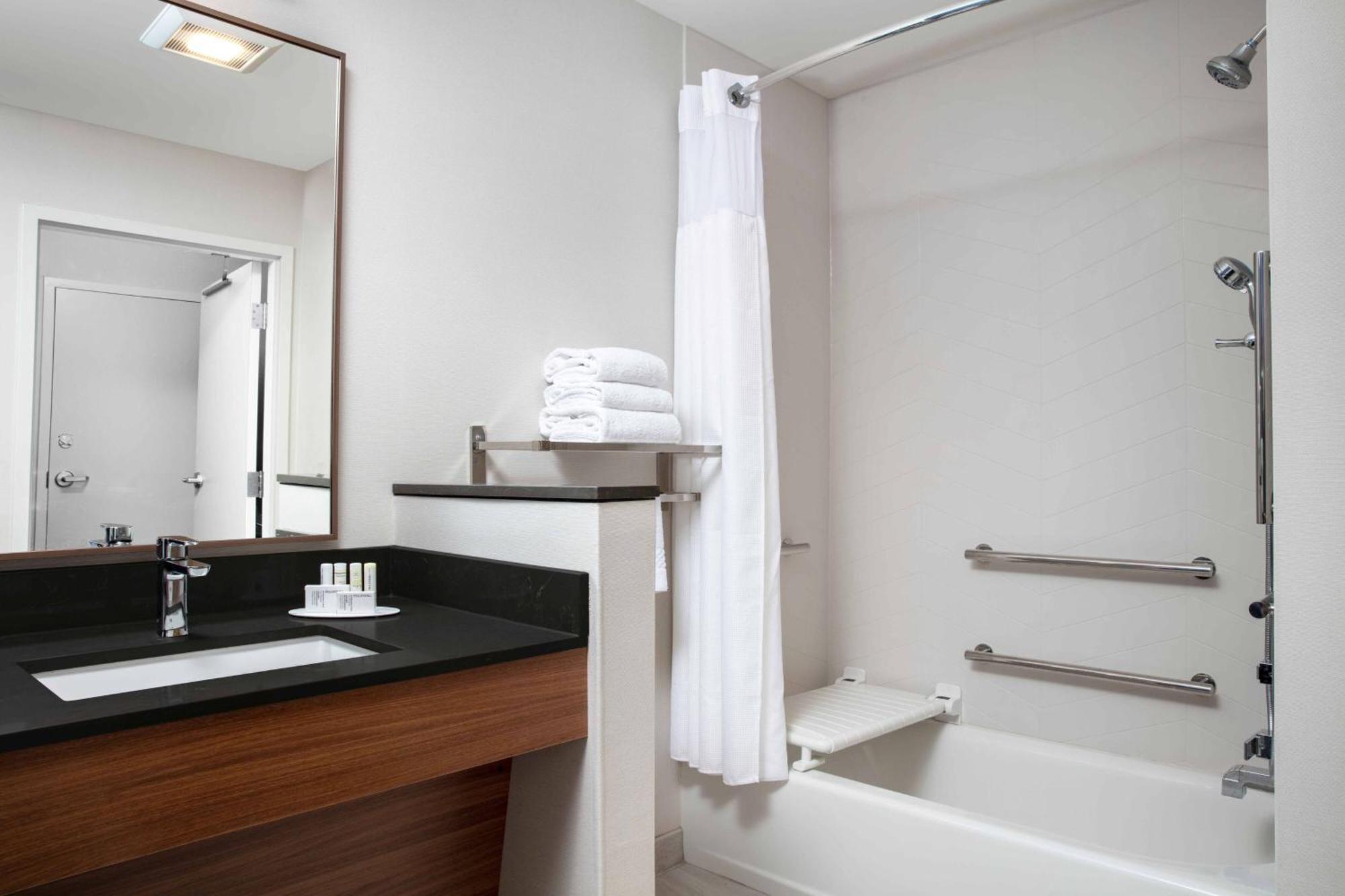 Fairfield By Marriott Inn & Suites ลูอิสเบิร์ก ภายนอก รูปภาพ